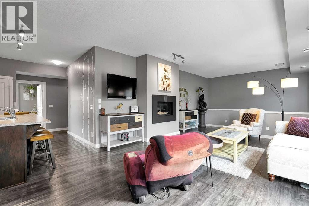 410 Cranford Walk SE — photo 3