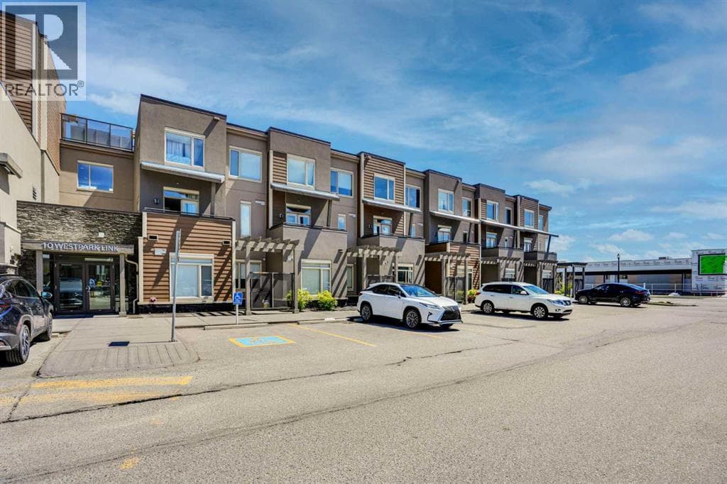 201, 10 Westpark Link SW — photo 3
