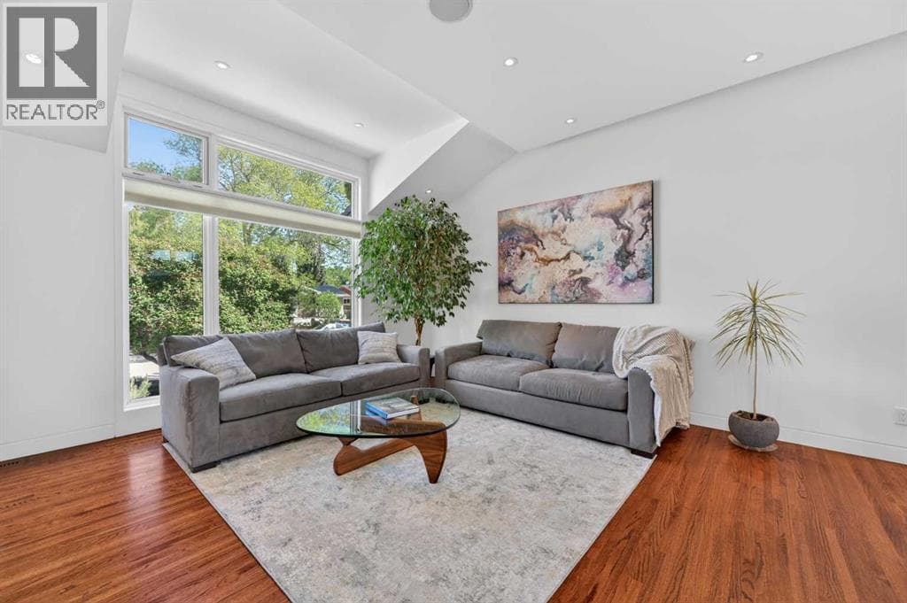 5119 Vallance Crescent NW — photo 3