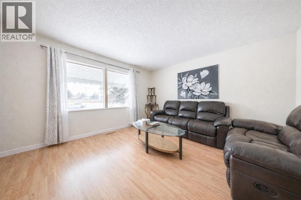 65 Northey Avenue — photo 3