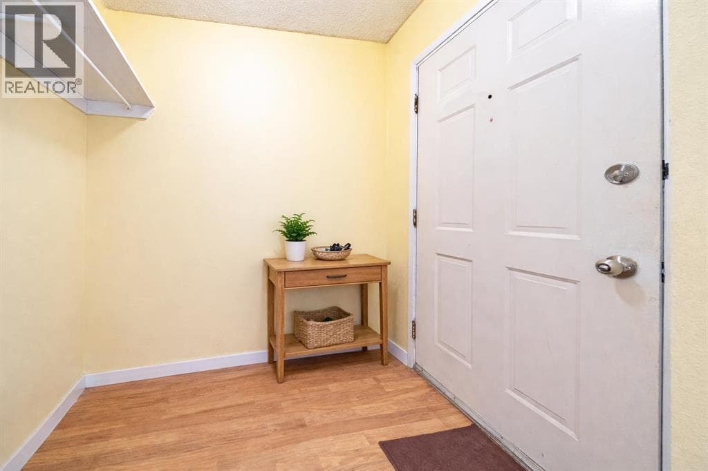 65 Northey Avenue — photo 2