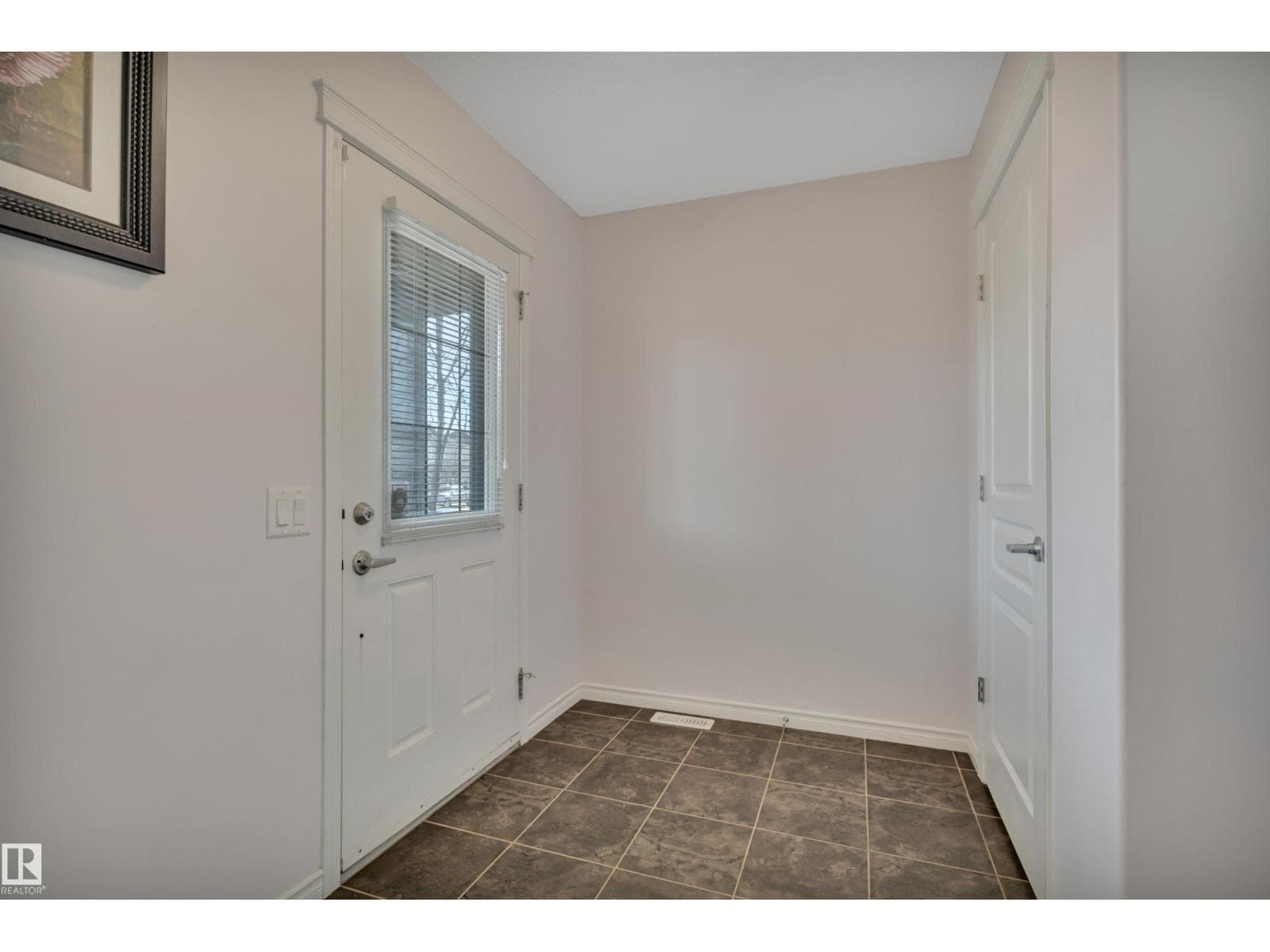 355 SECORD BV NW — photo 4