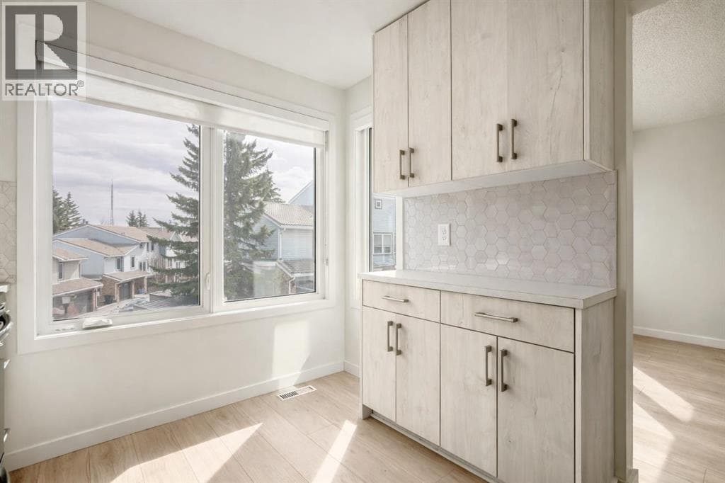 103 Coachway Lane SW — photo 3