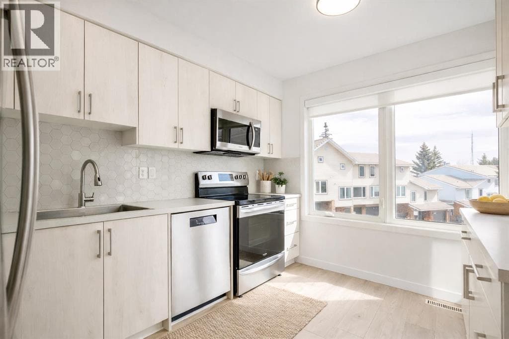 103 Coachway Lane SW — photo 2