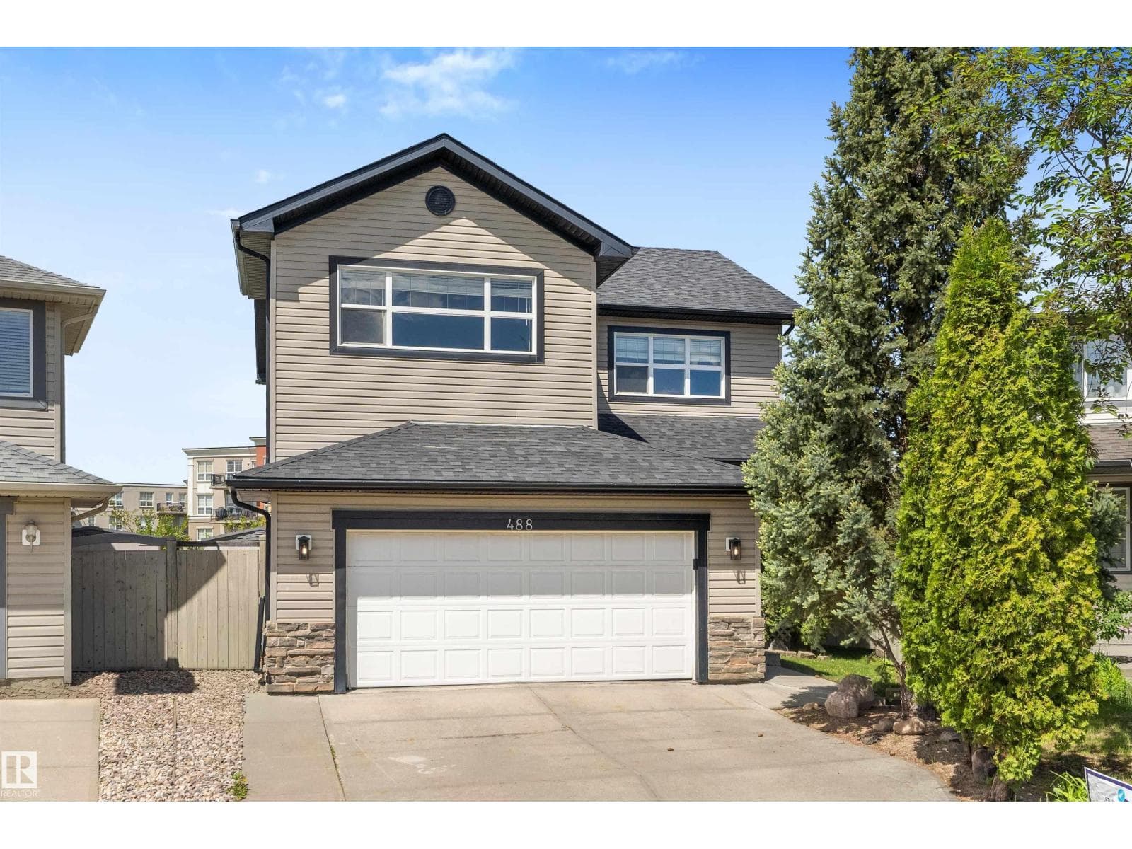 488 MACEWAN RD SW