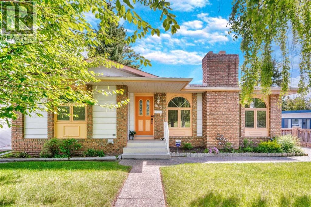 808 Canterbury Drive SW — photo 3