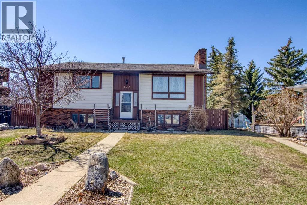 640 Mcculloch Crescent — photo 3
