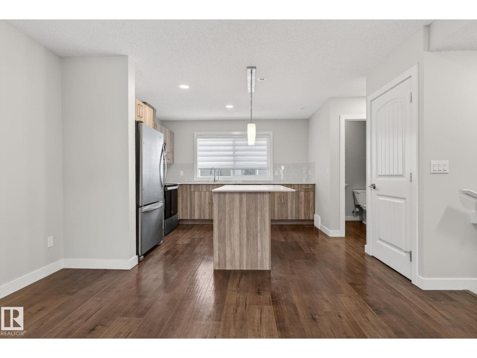 #35 3025 151 AV NW — photo 5