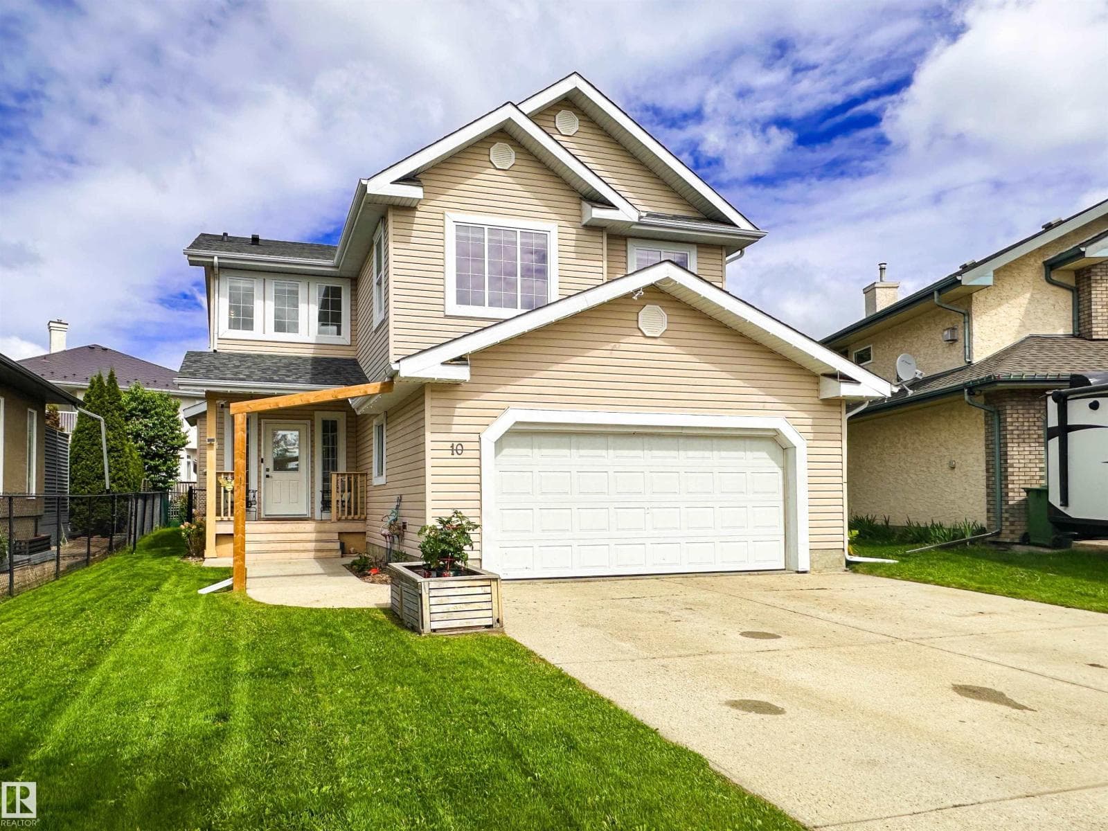 10 ORLEANS CT