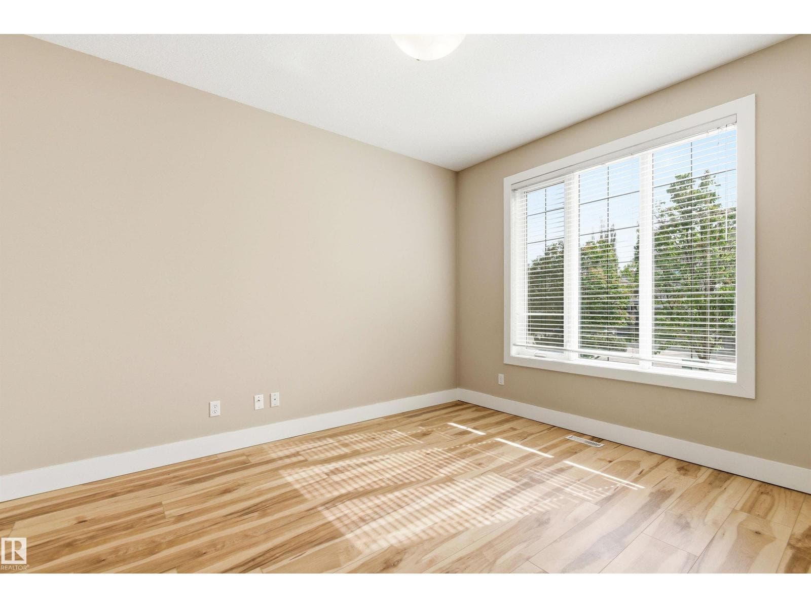 1512 THOROGOOD CL NW — photo 5
