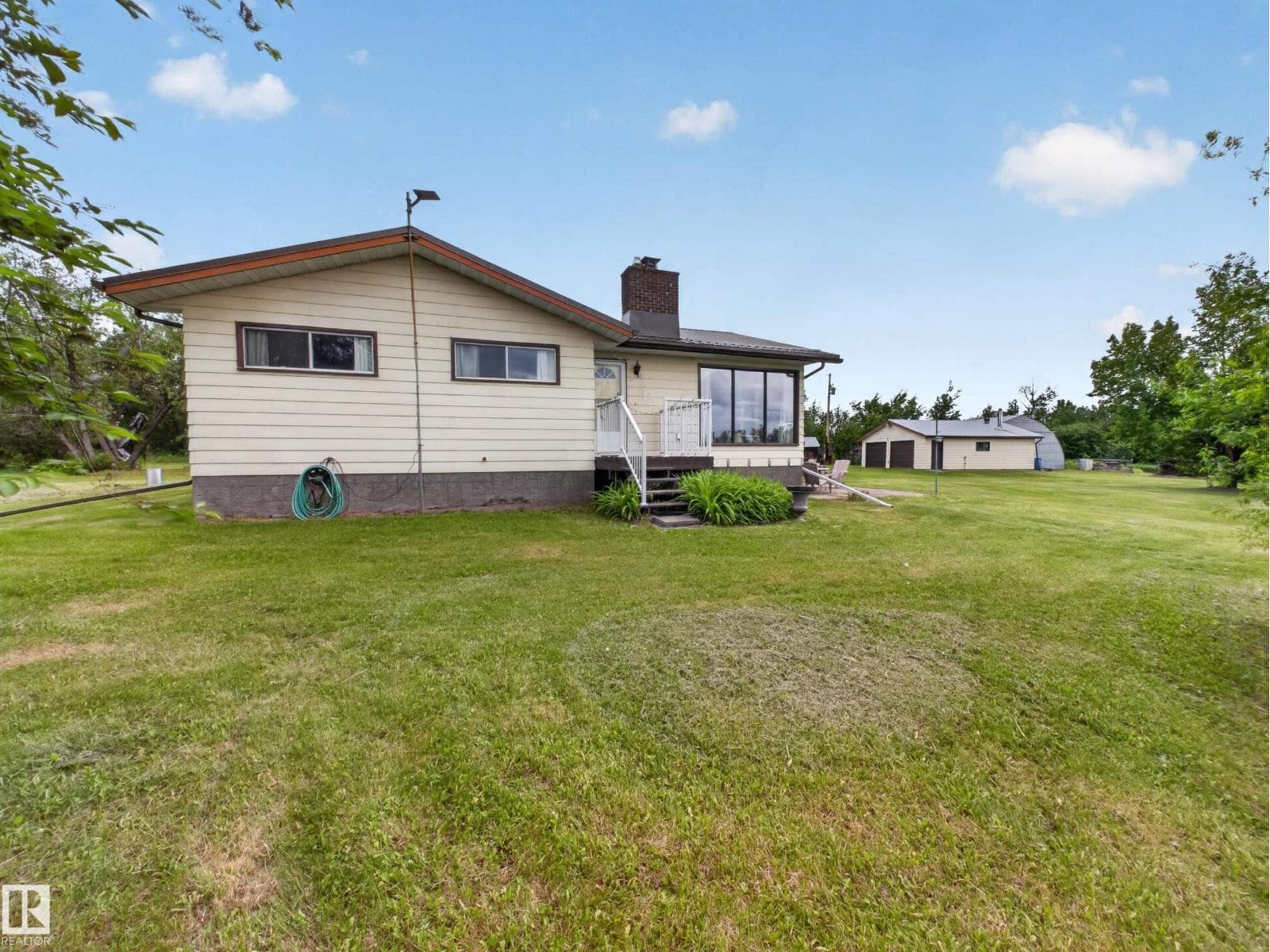 1415 HWY 37 — photo 2