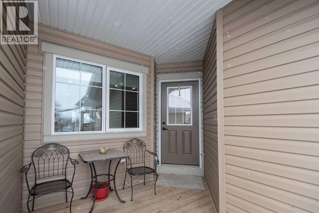 71 Golden Crescent — photo 2
