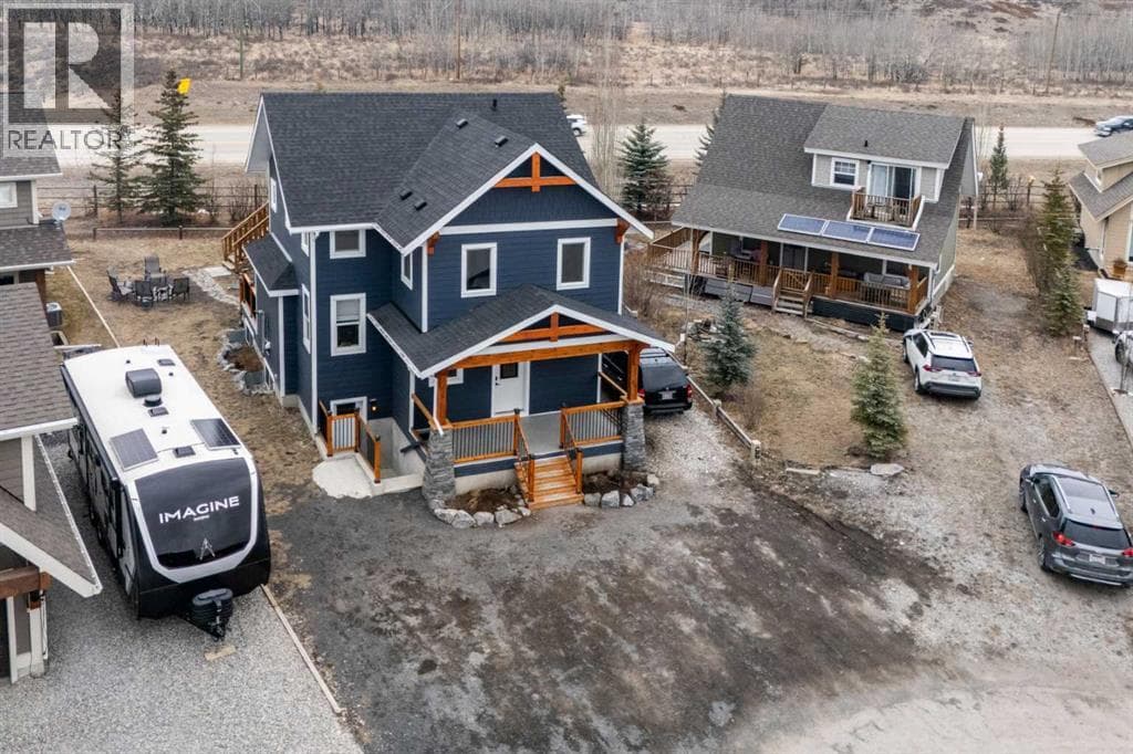 216 Cottageclub Crescent — photo 2