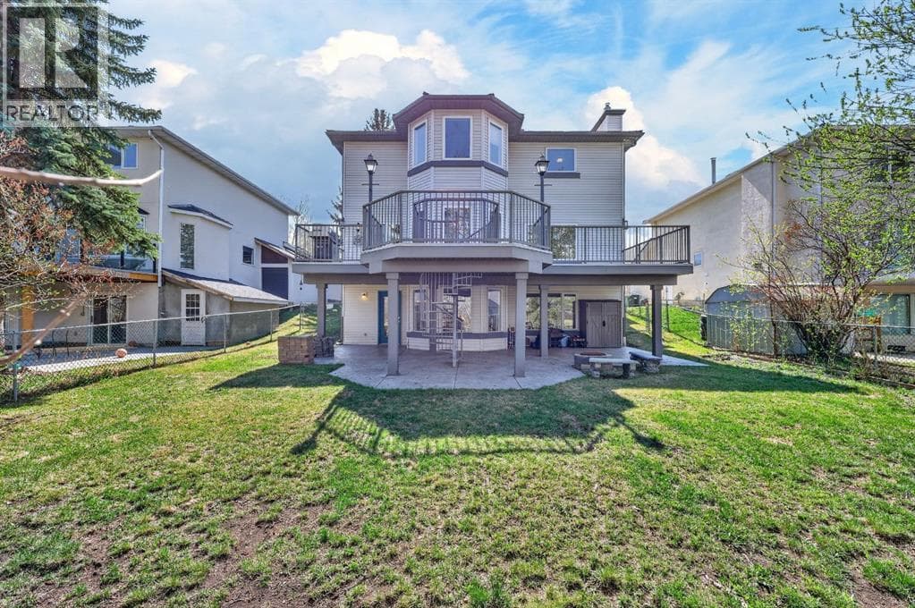 222 Diamond Drive SE — photo 3