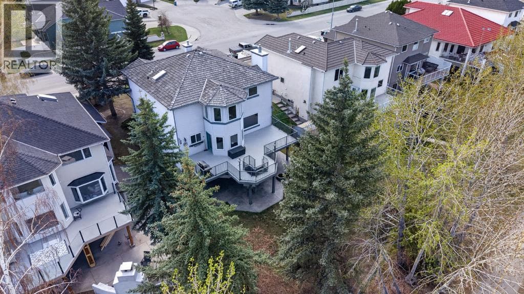 222 Diamond Drive SE