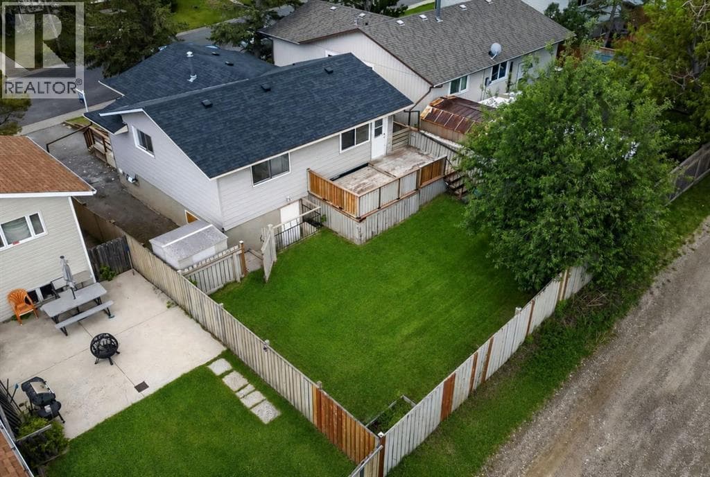 304 Beddington Circle NE — photo 3