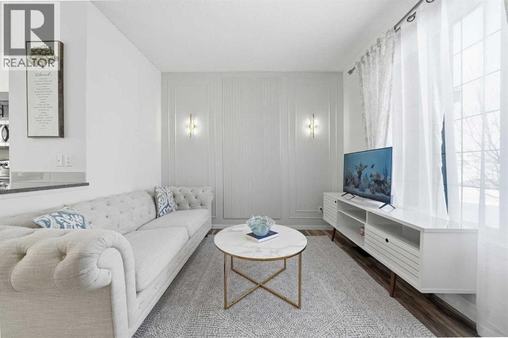 189 Mahogany Drive SE — photo 2