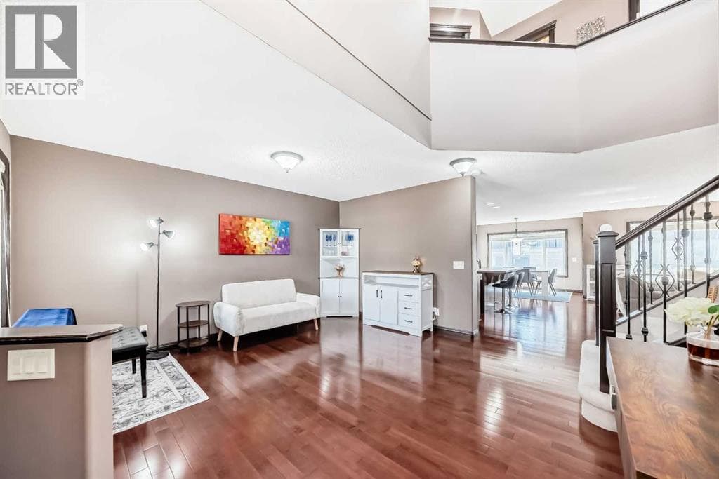 229 Panamount Road NW — photo 4