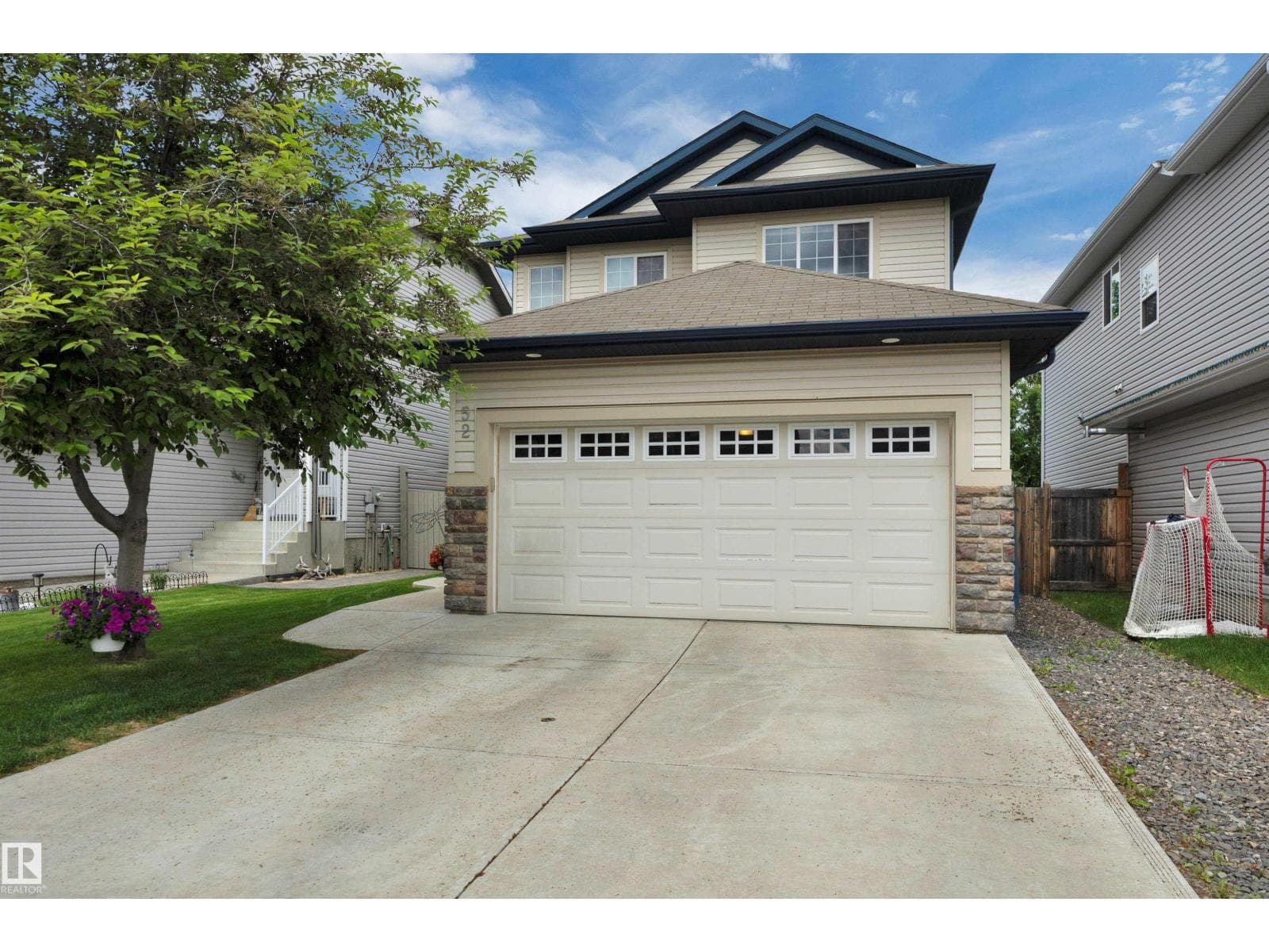 52 SELKIRK PL — photo 2