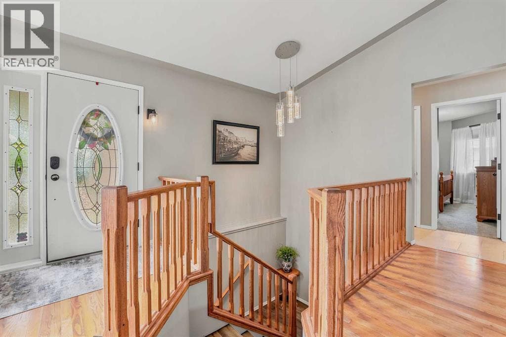 134 ANDREWS Close — photo 5