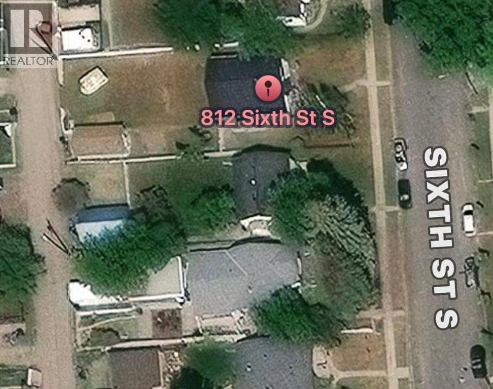 812 6 Street S — photo 5