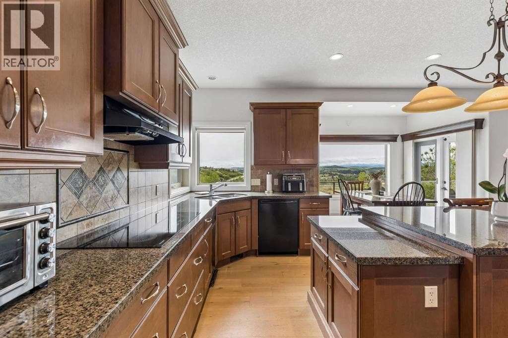 31 Sunset Point — photo 4