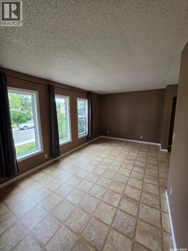 515 St John STREET — photo 3