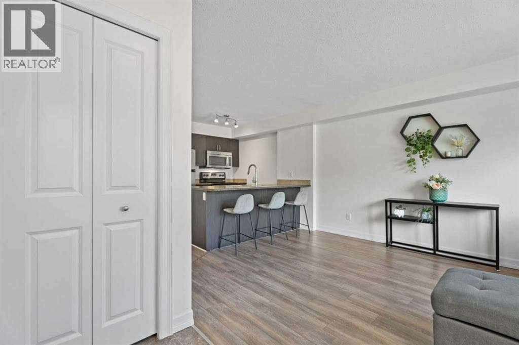410, 121 Copperpond Common SE — photo 5