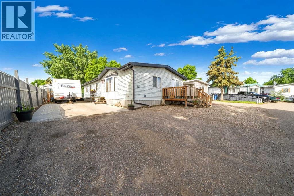 341 Cornell Crescent SW — photo 3