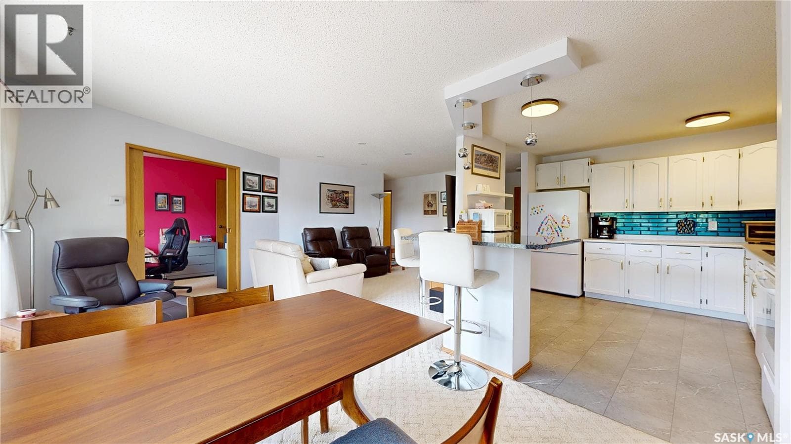 309 2727 Victoria AVENUE — photo 4