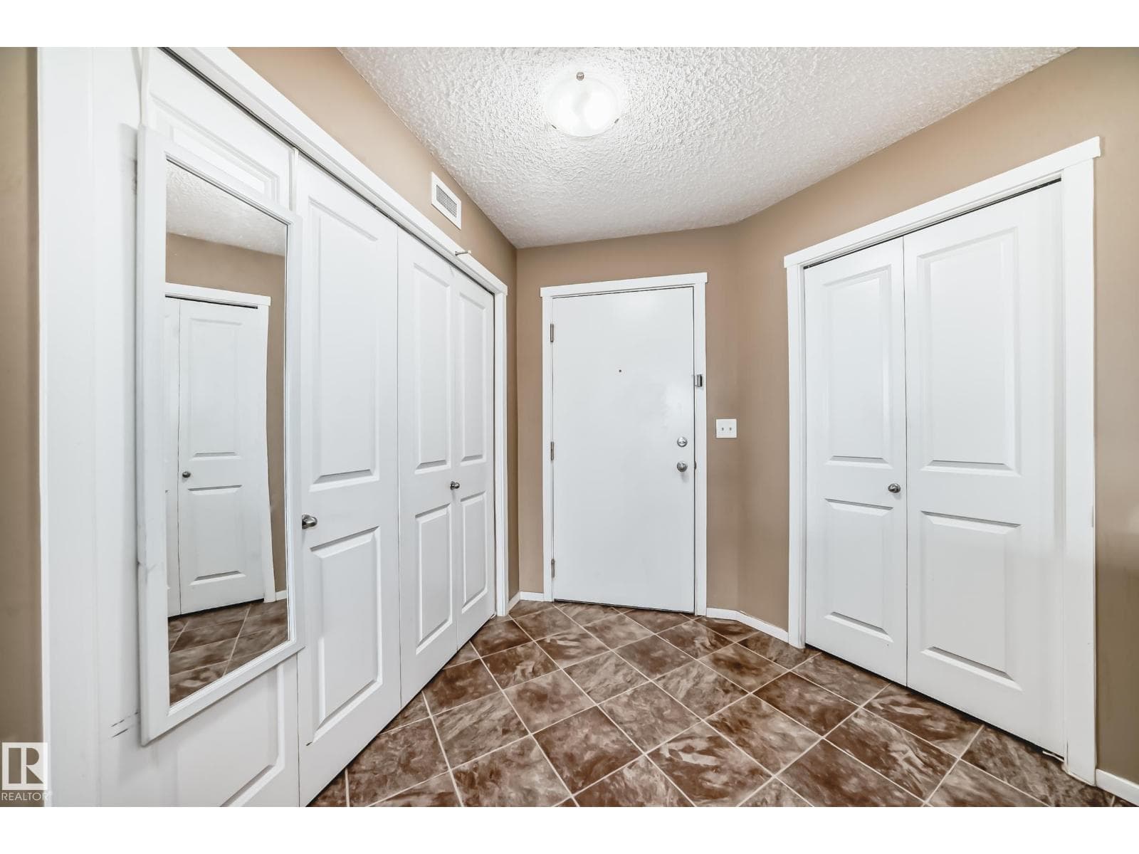 #215 1510 WATT DR SW — photo 4