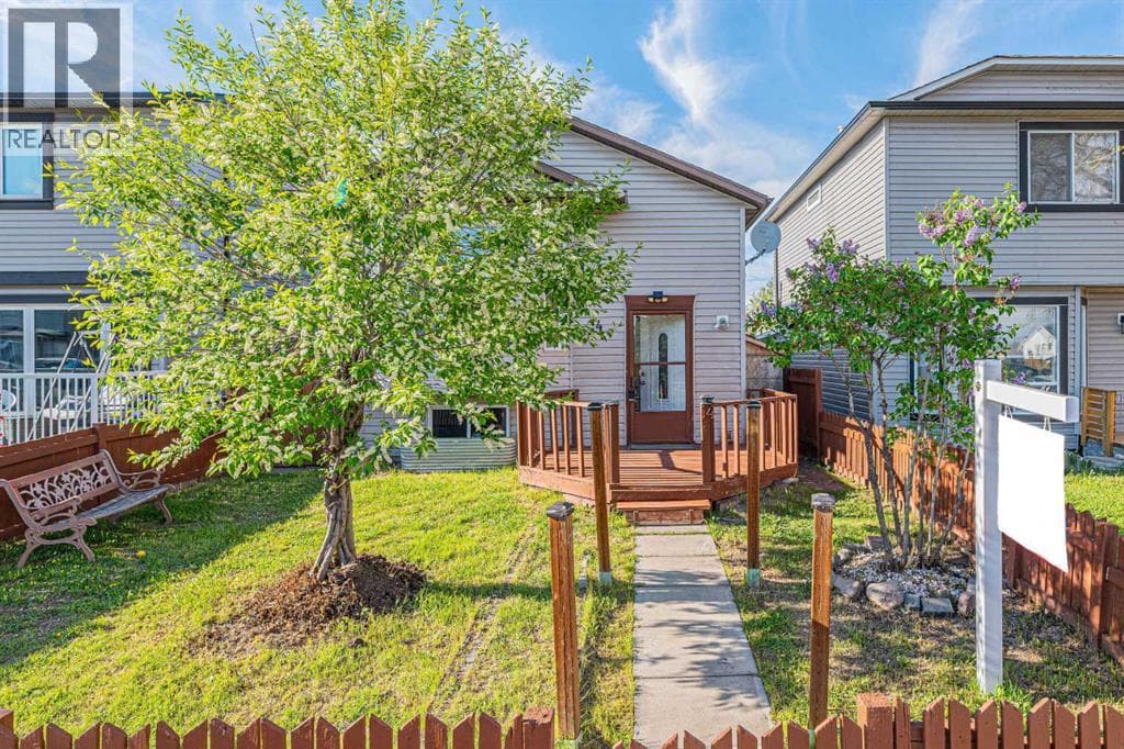 14 Martindale Mews NE — photo 4