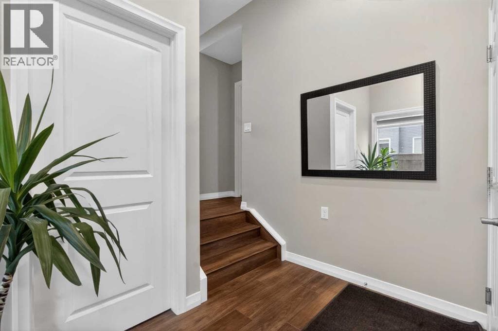 23 Red Sky Manor — photo 4
