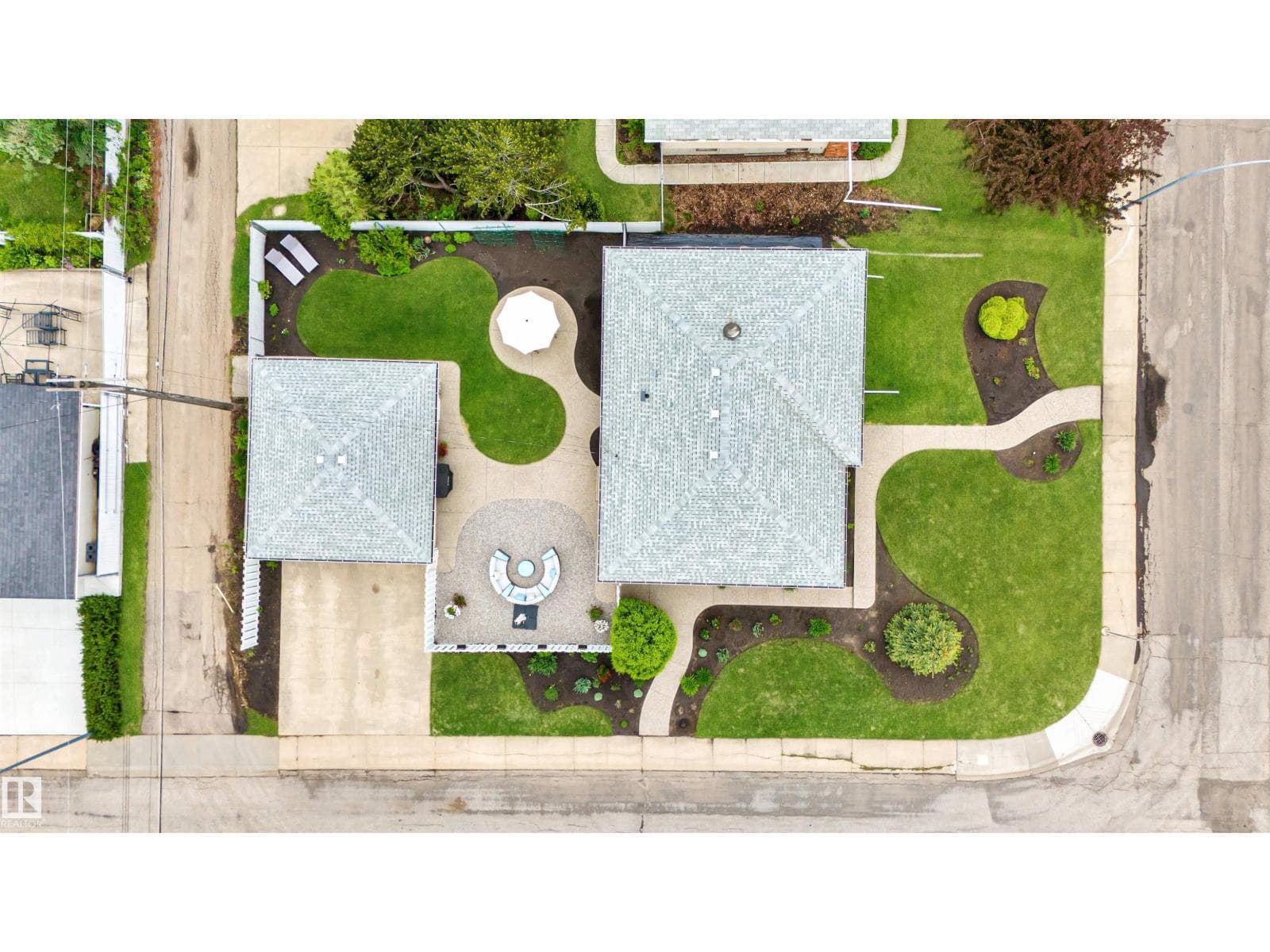 6203 87 AV NW — photo 2