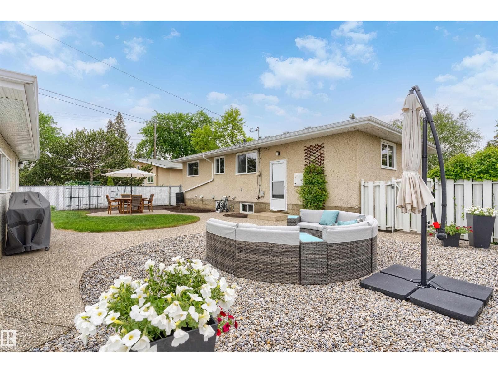 6203 87 AV NW — photo 4