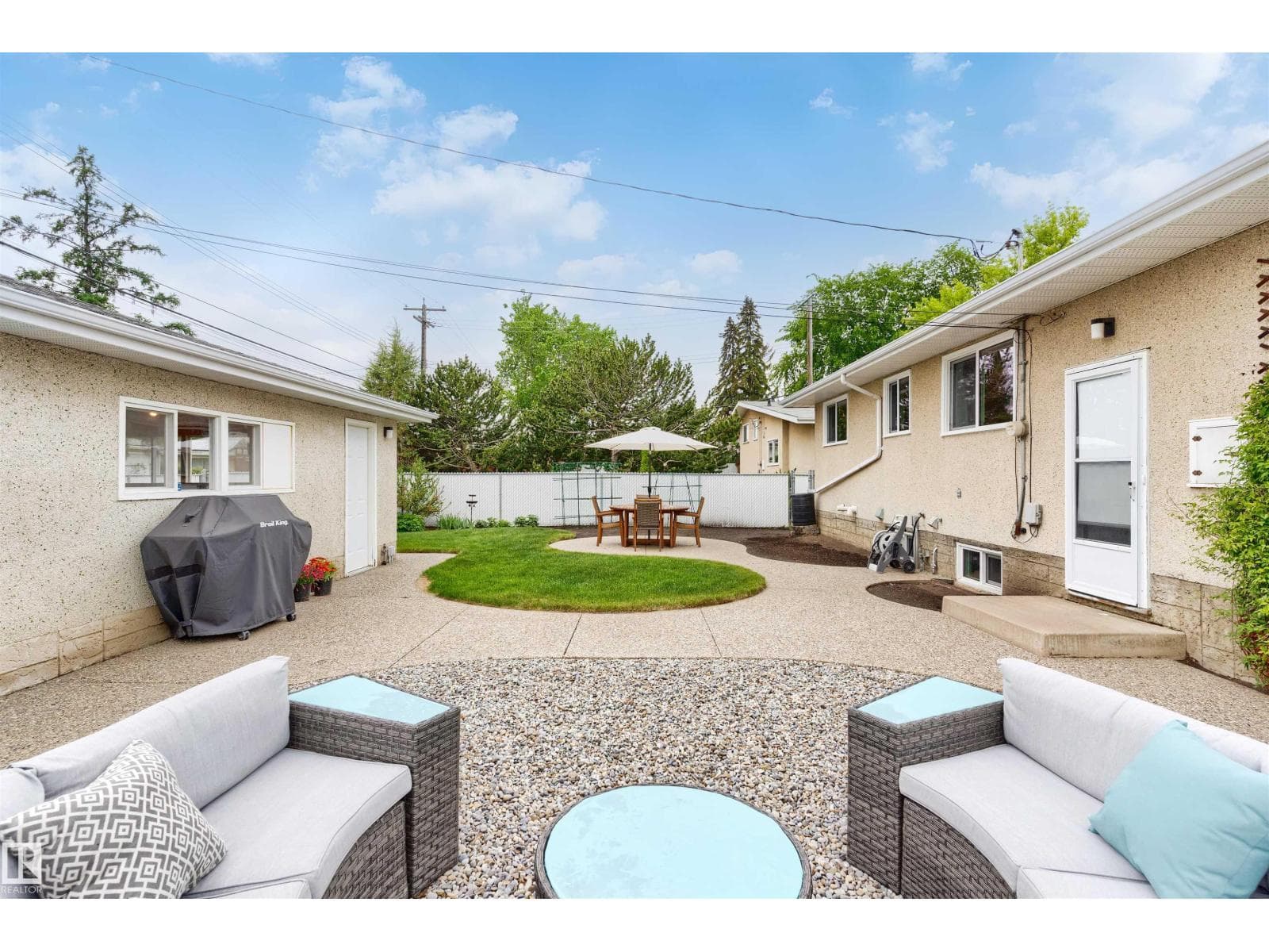 6203 87 AV NW — photo 5