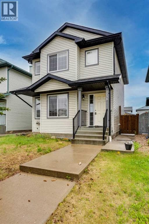 258 Fox Crescent