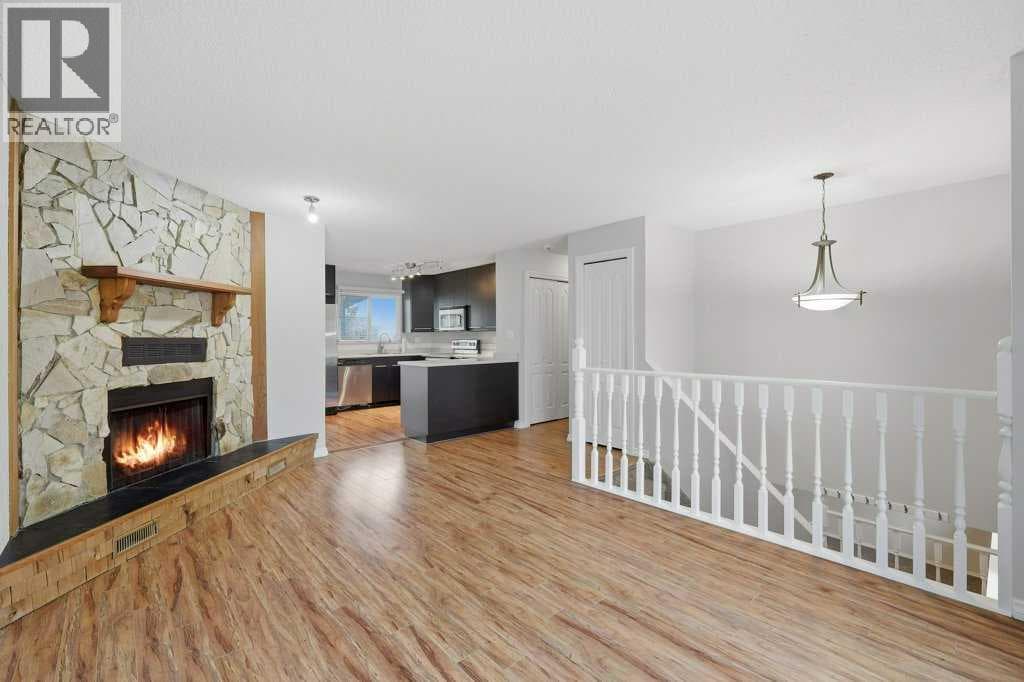 102 Denovan Crescent — photo 3
