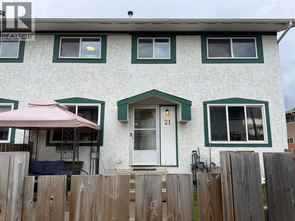 21, 110 Tamarack Avenue