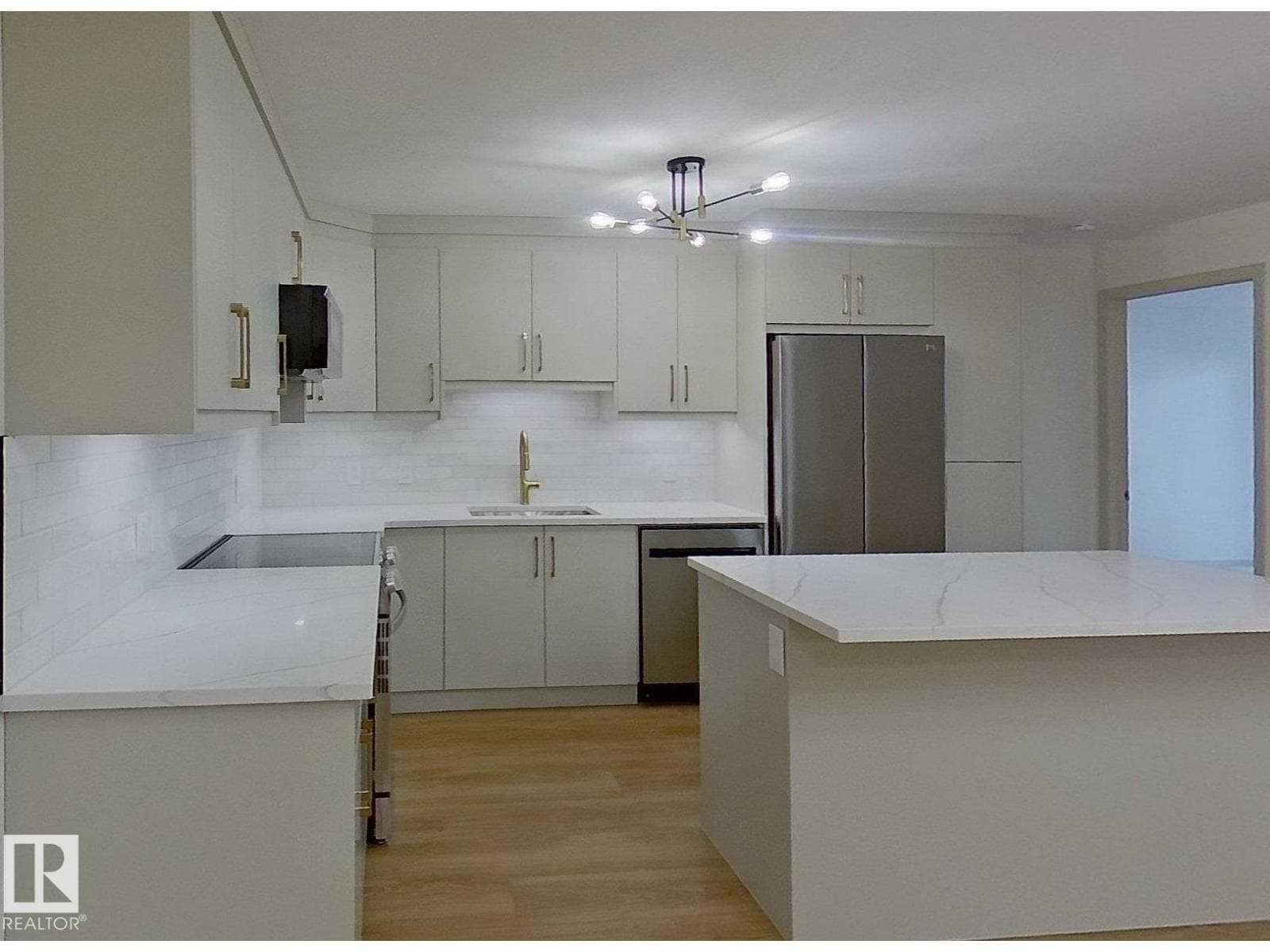 #353 2096 Blackmud Creek Drive SW — photo 3