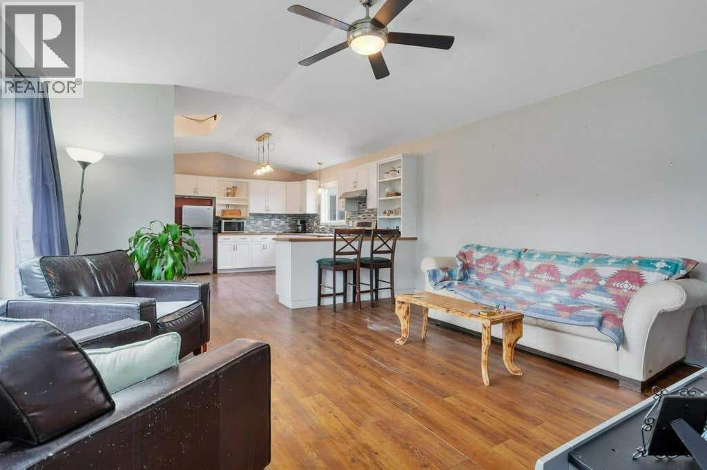 25020 Hwy 607 — photo 4