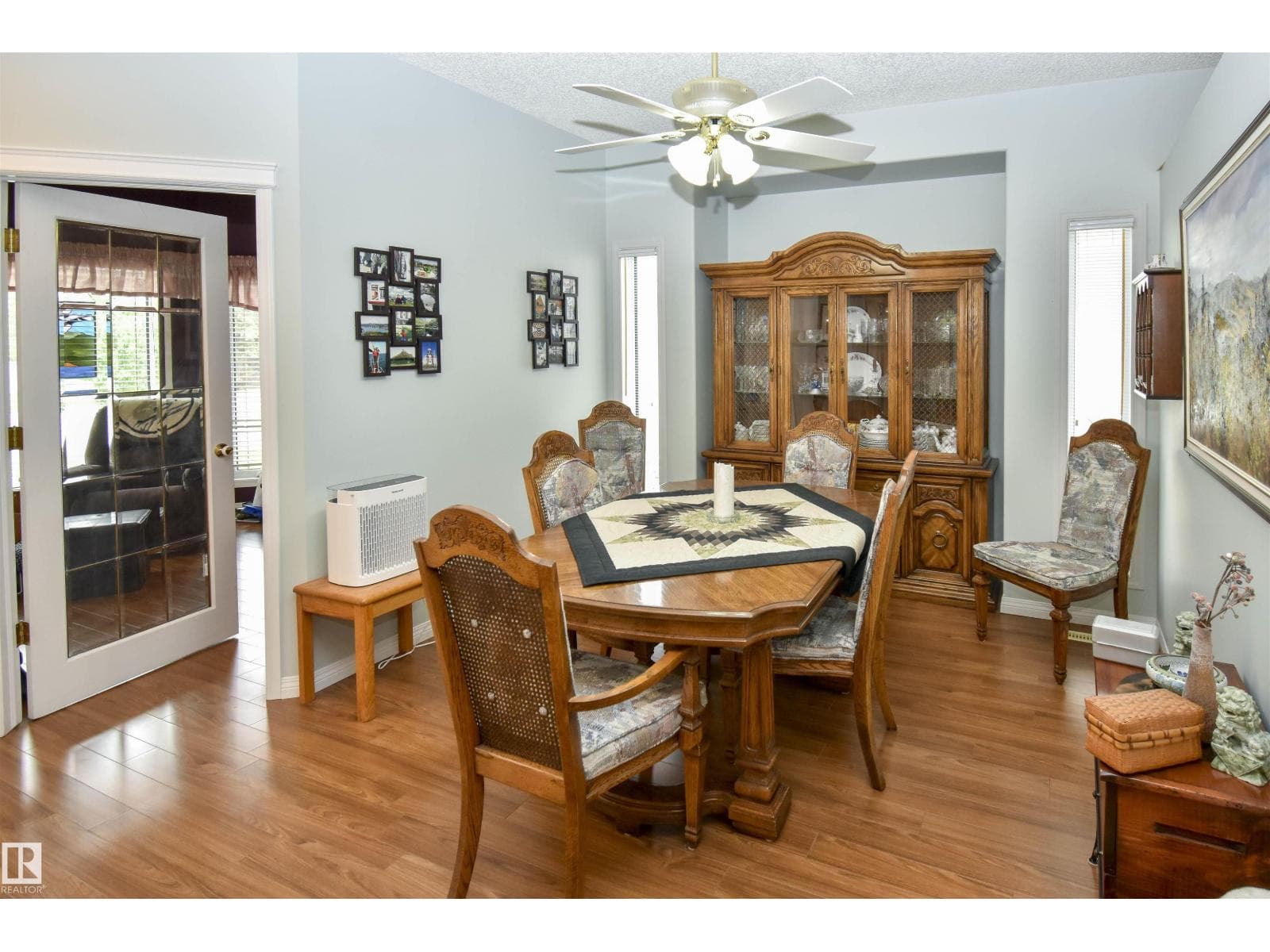 24 Longview PL — photo 5