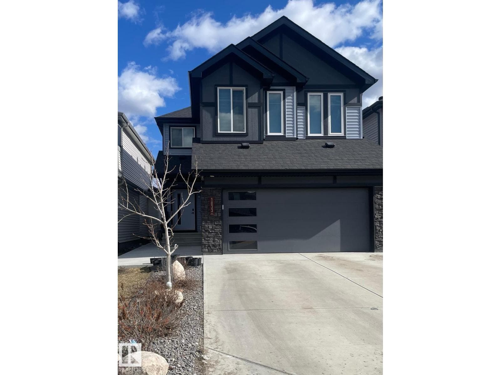 1033 CHRISTIE VISTA VS SW