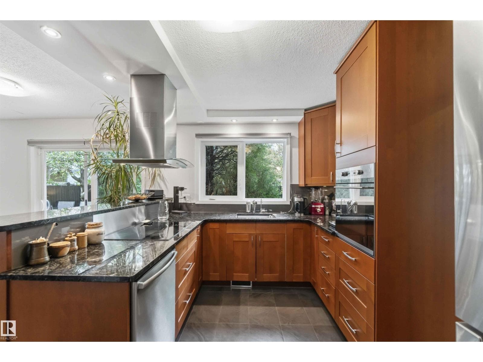 1832 104A ST NW — photo 4