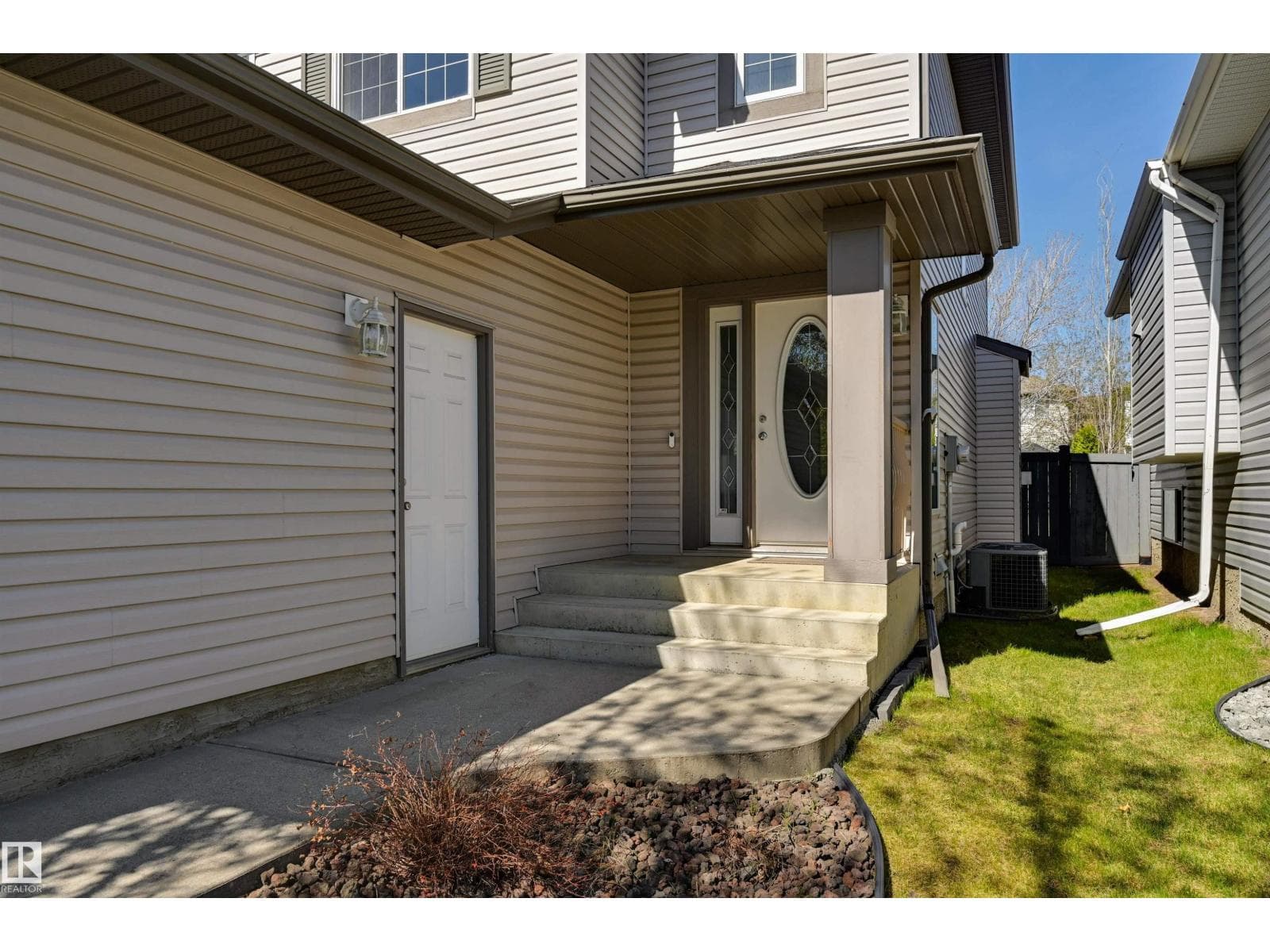2208 BAKER CL SW — photo 2