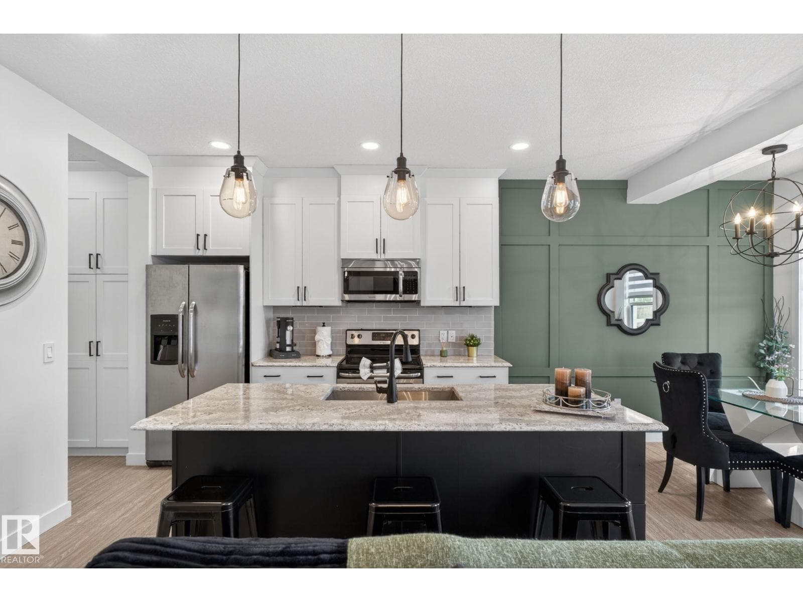 8612 CUSHING PL SW — photo 2