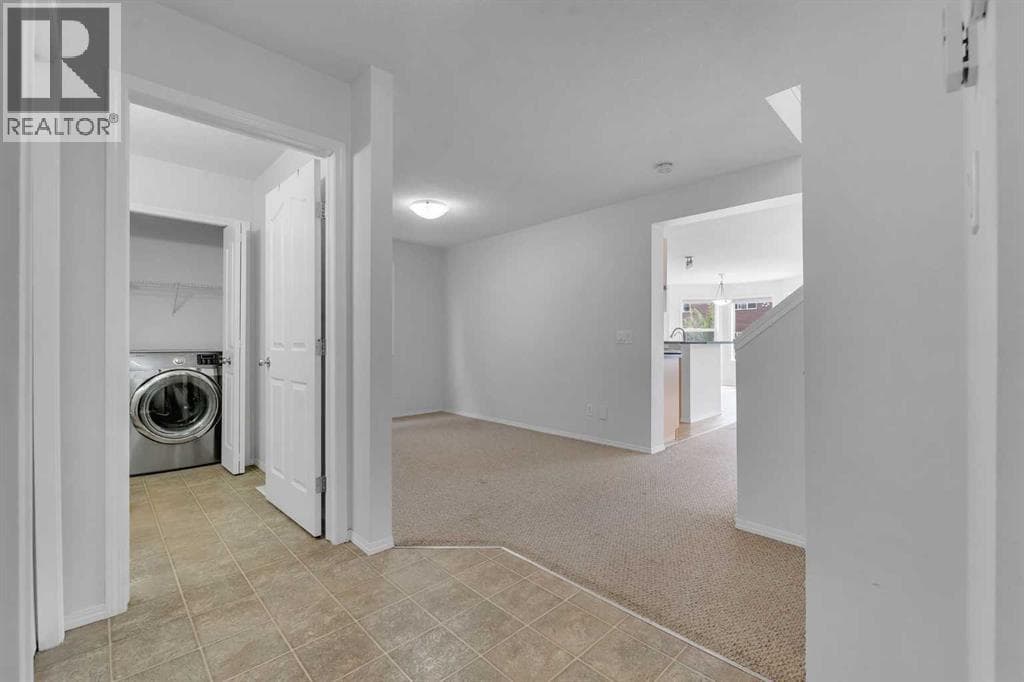 33 saddlecrest Crescent NE — photo 5