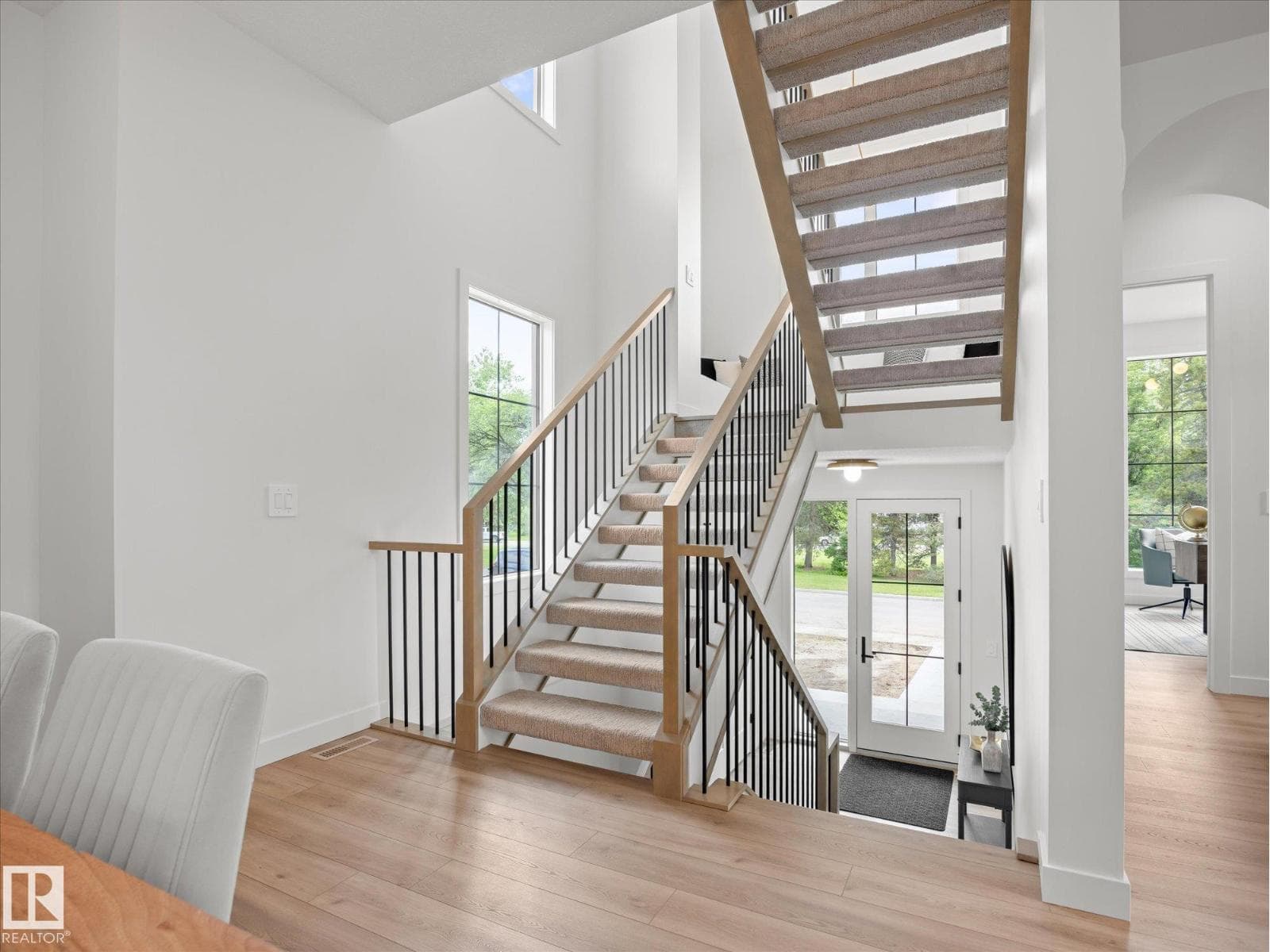 6303 109B AV NW — photo 4