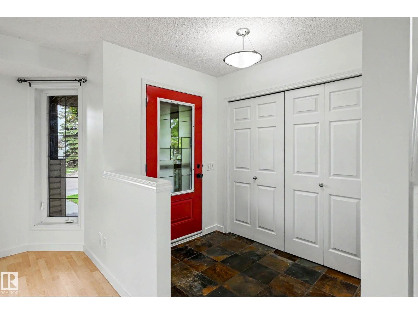 14014 158A AV NW — photo 4