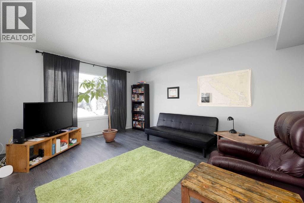 113 Sirius Avenue — photo 5